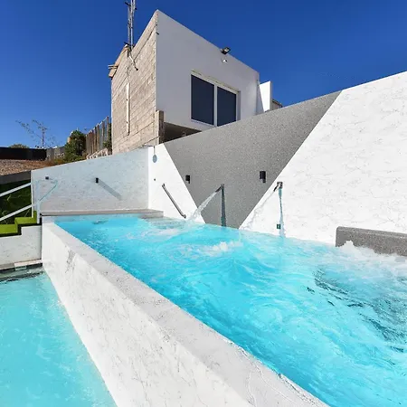 Salado Salobre, Gran Canaria Private Heated Pool Modern Luxury Tranquil Getaway