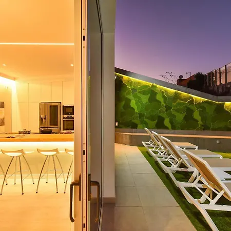 Salado Salobre, Gran Canaria Private Heated Pool Modern Luxury Tranquil Getaway Las Palmas de Gran Canaria